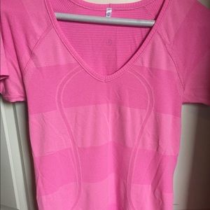 Lululemon swiftly tech short sleeve